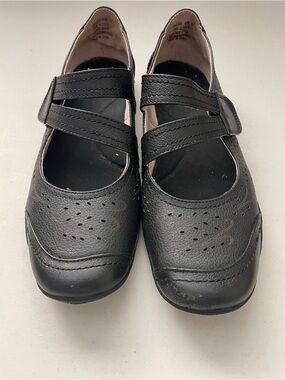 Ros Hommerson “Chelsea” Black Leather Women's Mary Jane Shoes Size 9.5M